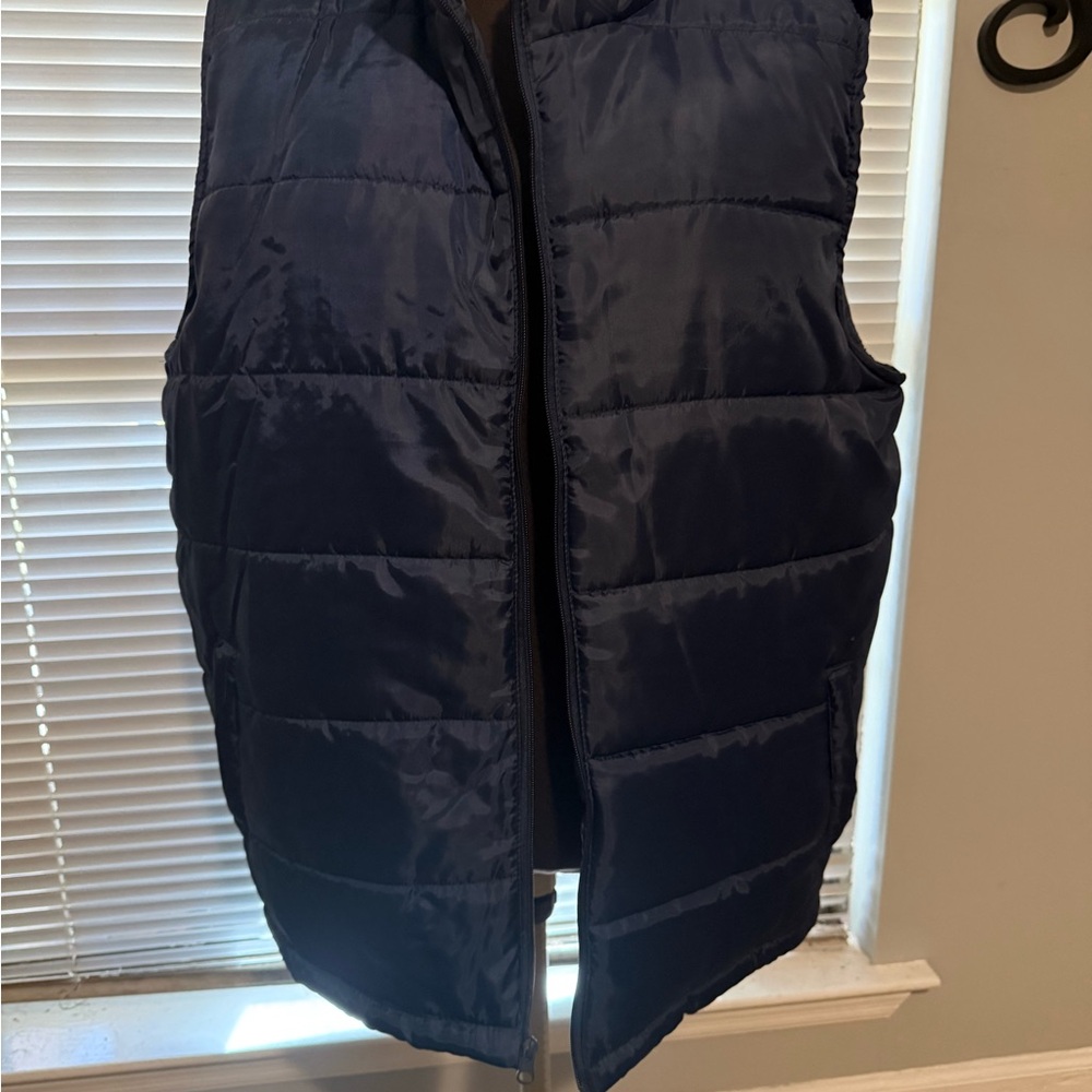 Women's Navy Puffer Vest